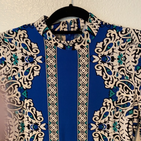 VENUS Dress - Picture 2 of 11